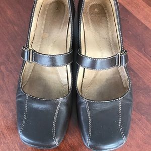 Naturalized size 10.